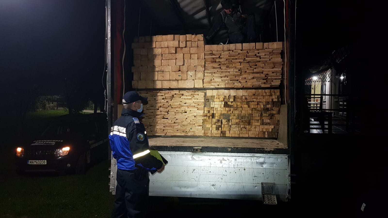 Prins cu „fofarlica” pentru a treia oara in 2020: Un neinfricat transportator de lemne