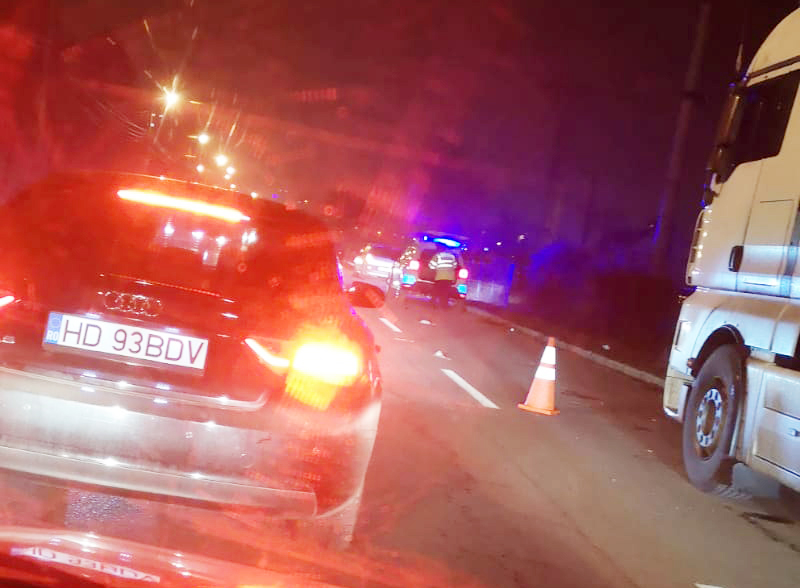 Petrosani / Doua fetite, de 4 si 14 ani, au fost accidentate