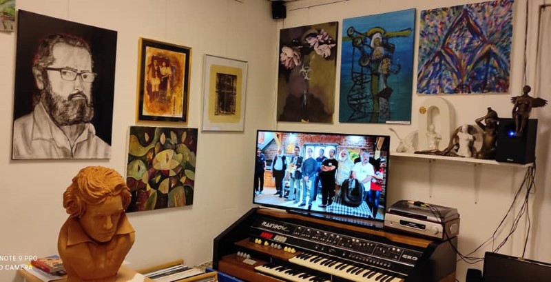 La „WINTERSALON”,  / Au expus on-line 60 de artisti