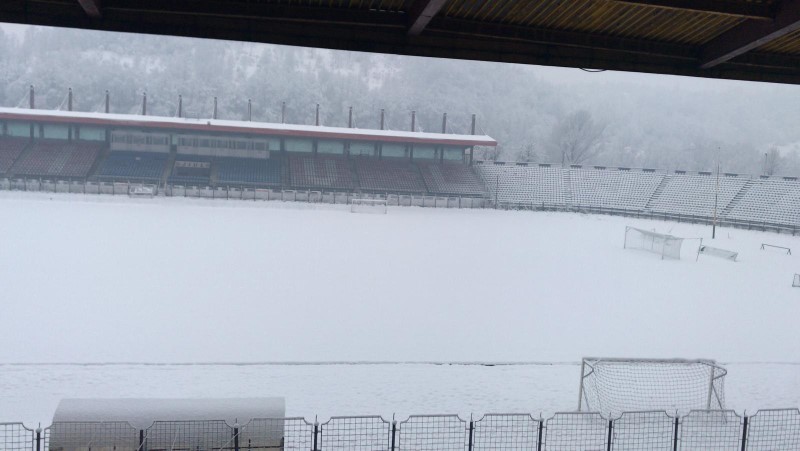 Bazele sportive, / Intre pandemie si nametii de zapada