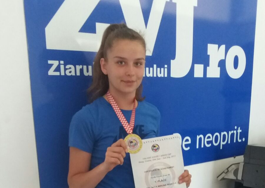 Karate / Miruna merge mai departe