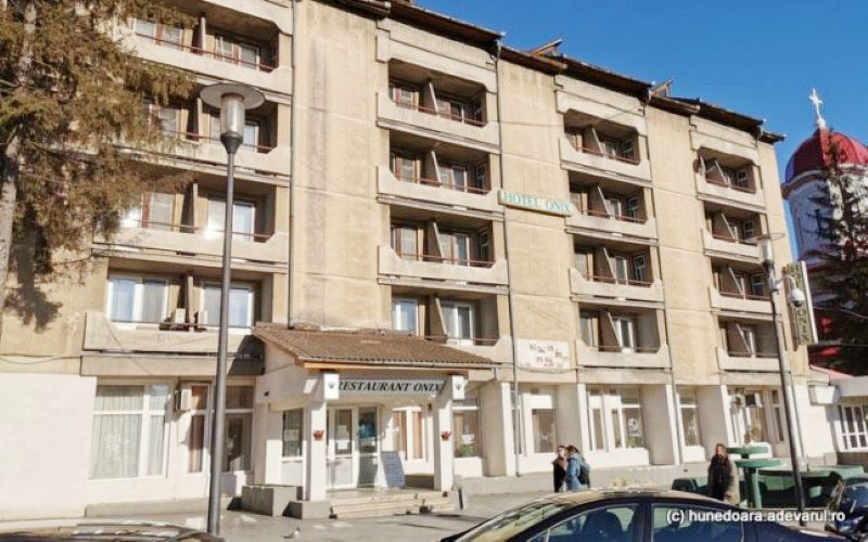  Noul proprietar al Hotelului „ONIX” si al Cabanei Jiet: „Keops” Petrosani