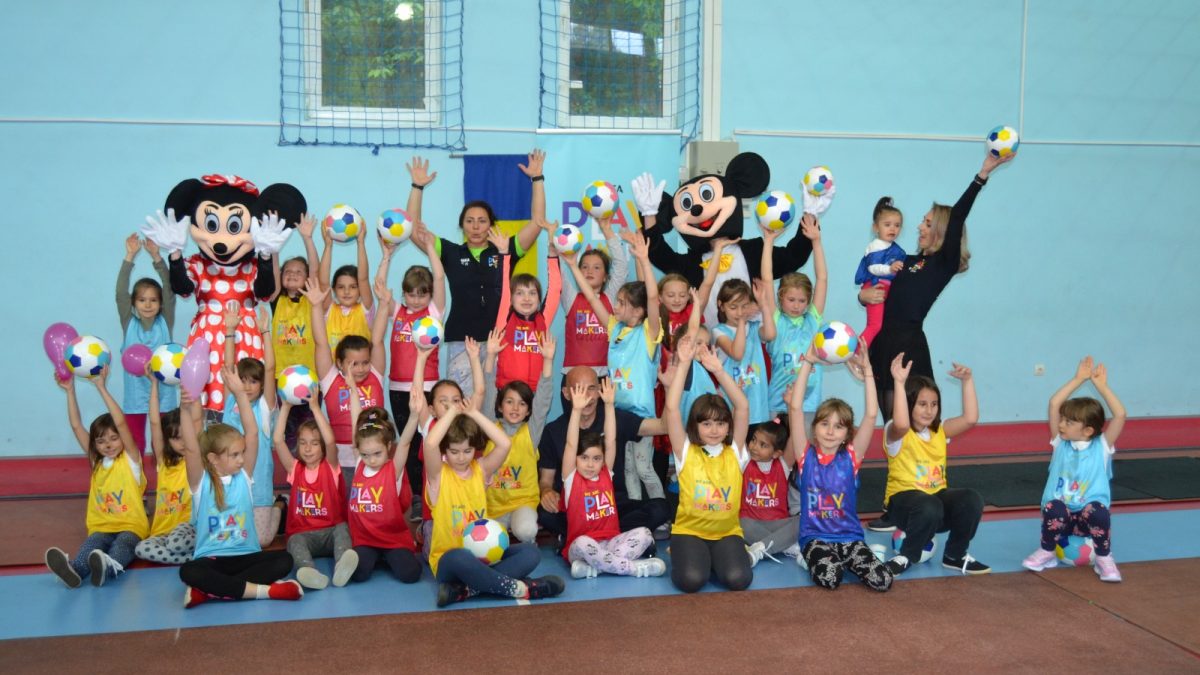 De Ziua Copilului / Petrecere in stil Playmakers la Hunedoara