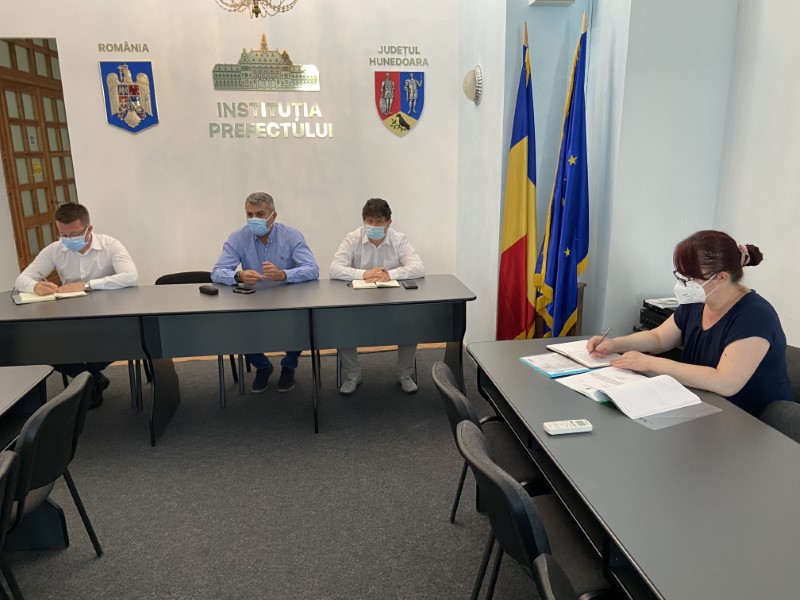Program de verificare si control pentru combaterea ambroziei