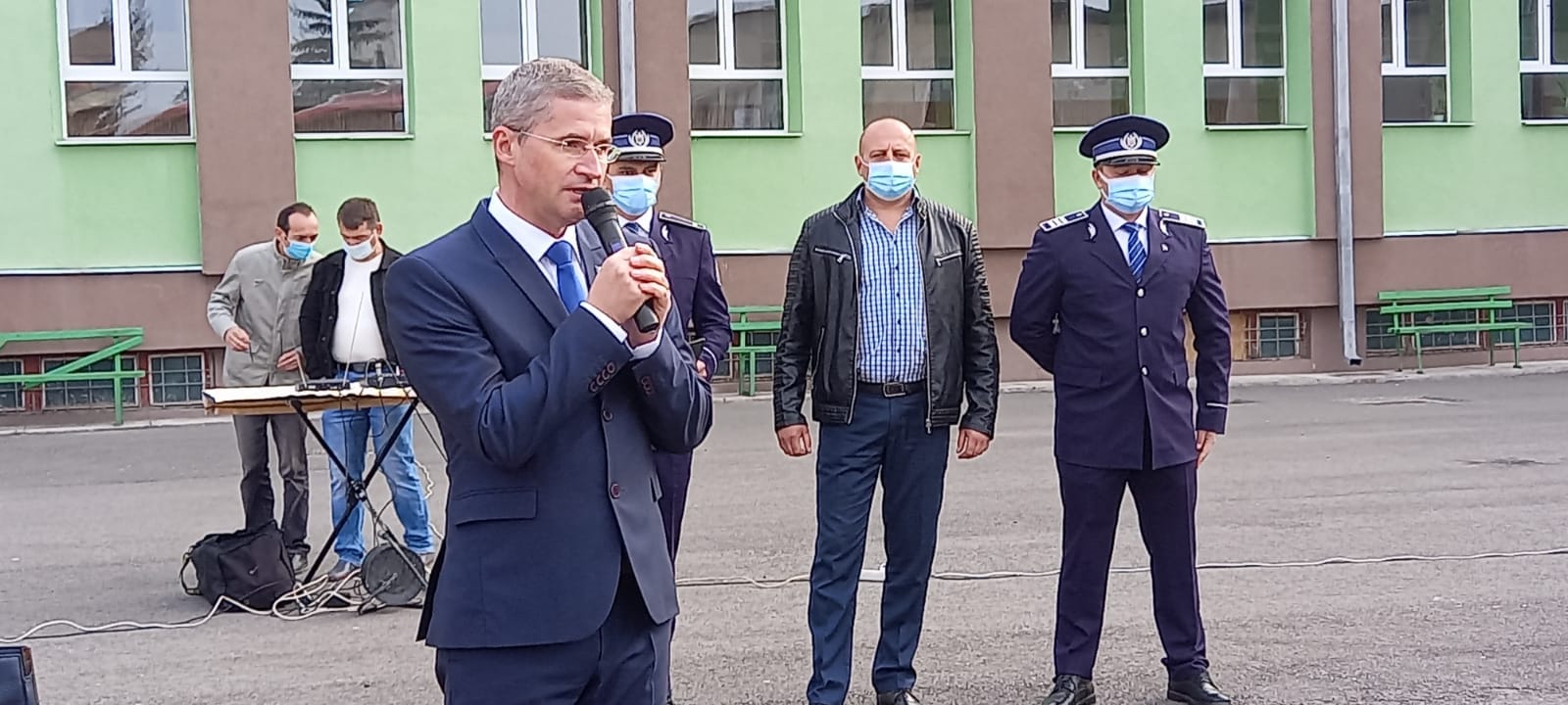 Petrosani / Primarul Iacob-Ridzi a participat la festivitatile de deschidere a noului an scolar 2021-2022 
