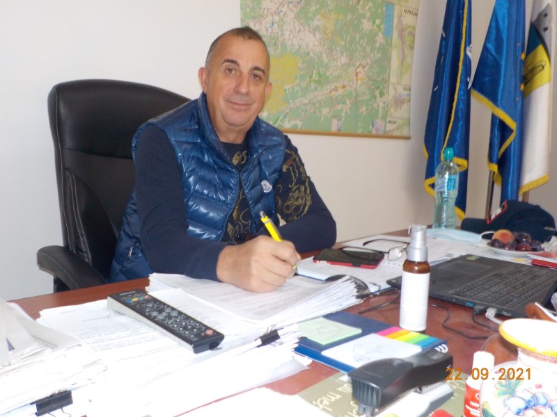 Uricani / Administratia publica locala ii sprijina pe cei care se avanta in mediul de afaceri
