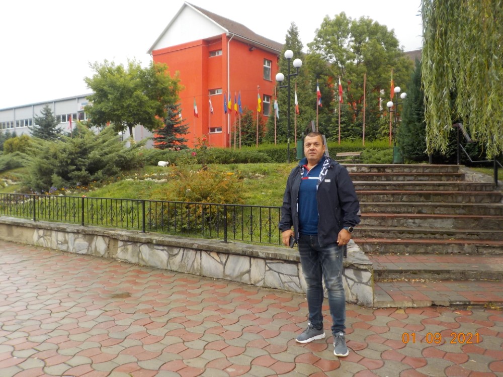 Uricani / Danut Bahaescu  si lumina de la Cheile Butii