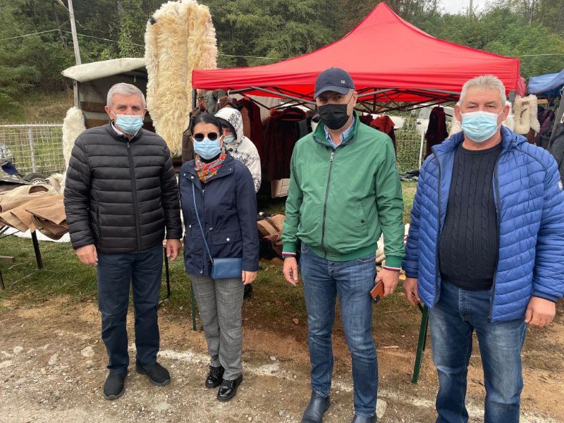De Sfanta Parascheva / Targul de toamna de produse traditionale din Pui