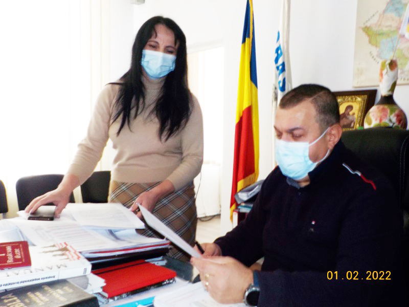 Uricani / Danut Buhaescu da ordinele de incepere