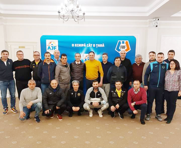 Pentru AJF Hunedoara / Viitorul copiilor suna bine