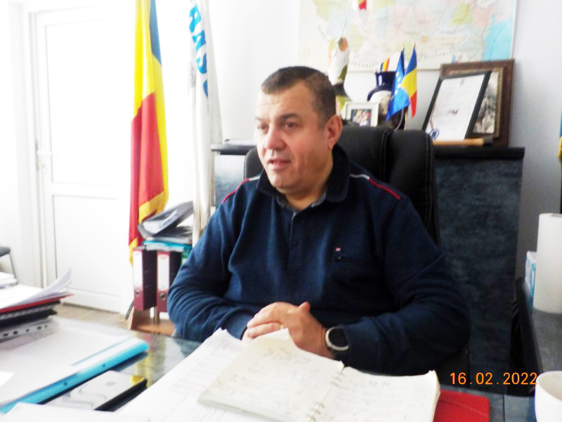Uricani / Danut Buhaescu - fara complexe in fata mai marilor de la guvern