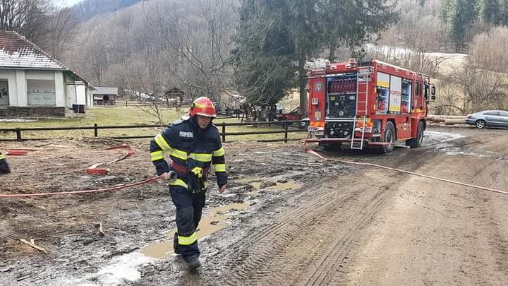 Peste 900 de misiuni pentru ISU Hunedoara 