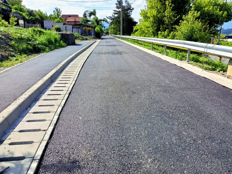 Cu bani de lucrari de la bugetul local, / Strada 1 Mai este un nou „caz rezolvat” de Primaria Petrosani