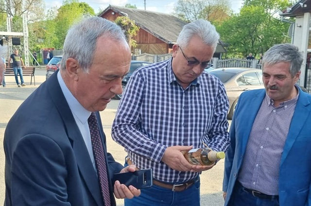 Dupa atatea si atatea esecuri, Nistor si Avram au gasit IN SFARSIT solutia sa ne mearga bine. Iata trucul incredibil prin care intreg judetul Hunedoara va prospera sub administrarea PSD!