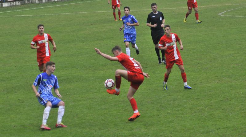 Fotbal. Liga 3 / 100 de echipe cu drept de joc