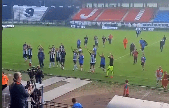 Fotbal. Cupa Romaniei / Sase bare pentru CSM Deva, victorie pentru CSM Jiul