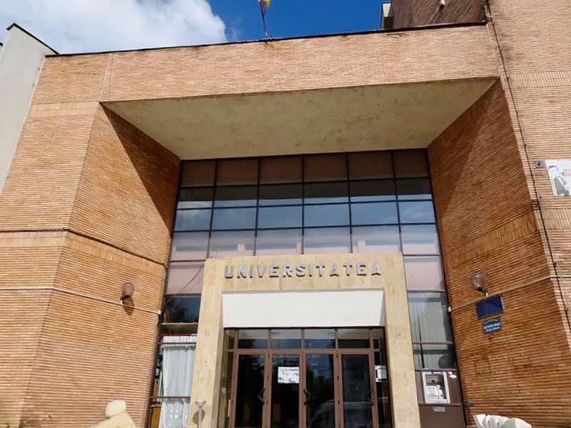 14 octombrie 2022 / Bursa locurilor de munca pentru absolventi la Universitatea din Petrosani