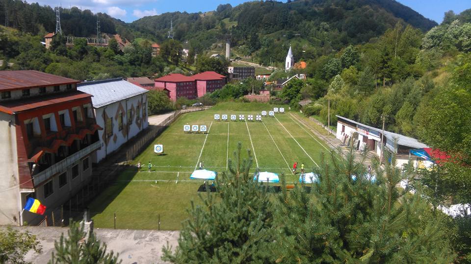 Tir cu arcul / Sportivii romani i-au tintit cu succes si pe americani