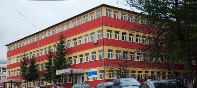 Consilierii municipali petroseneni au votat la sedinta de joia trecuta aprobarea depunerii pentru finantare europeana prin PNRR a Proiectului „Renovare energetica moderata a Spitalului de Urgenta Petrosani”
