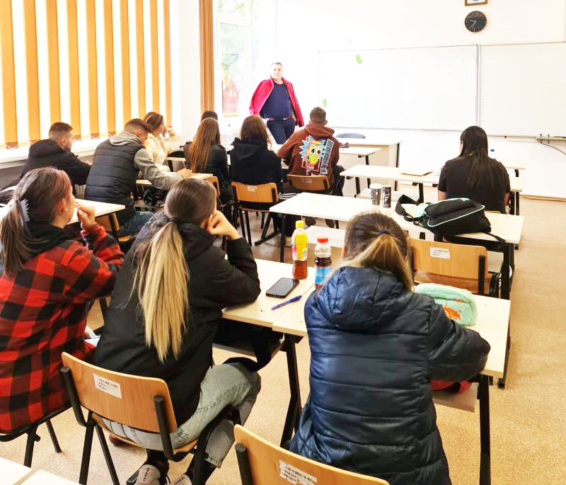 Comunicat de presa / Proiectul “Petrosani - Capitala Participarii Tinerilor in Valea Jiului” s-a incheiat