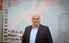 Corespondenta sub spectrul optimismului intre comisarul european Elisa Ferreira si primarul orasului Petrila, Vasile Jurca
