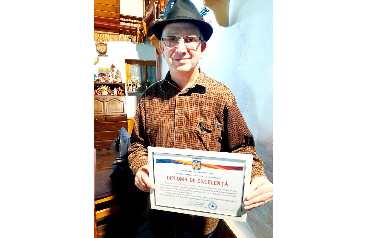 Pentru Marian Boboc, / Diploma de excelenta din partea Prefecturii Hunedoara