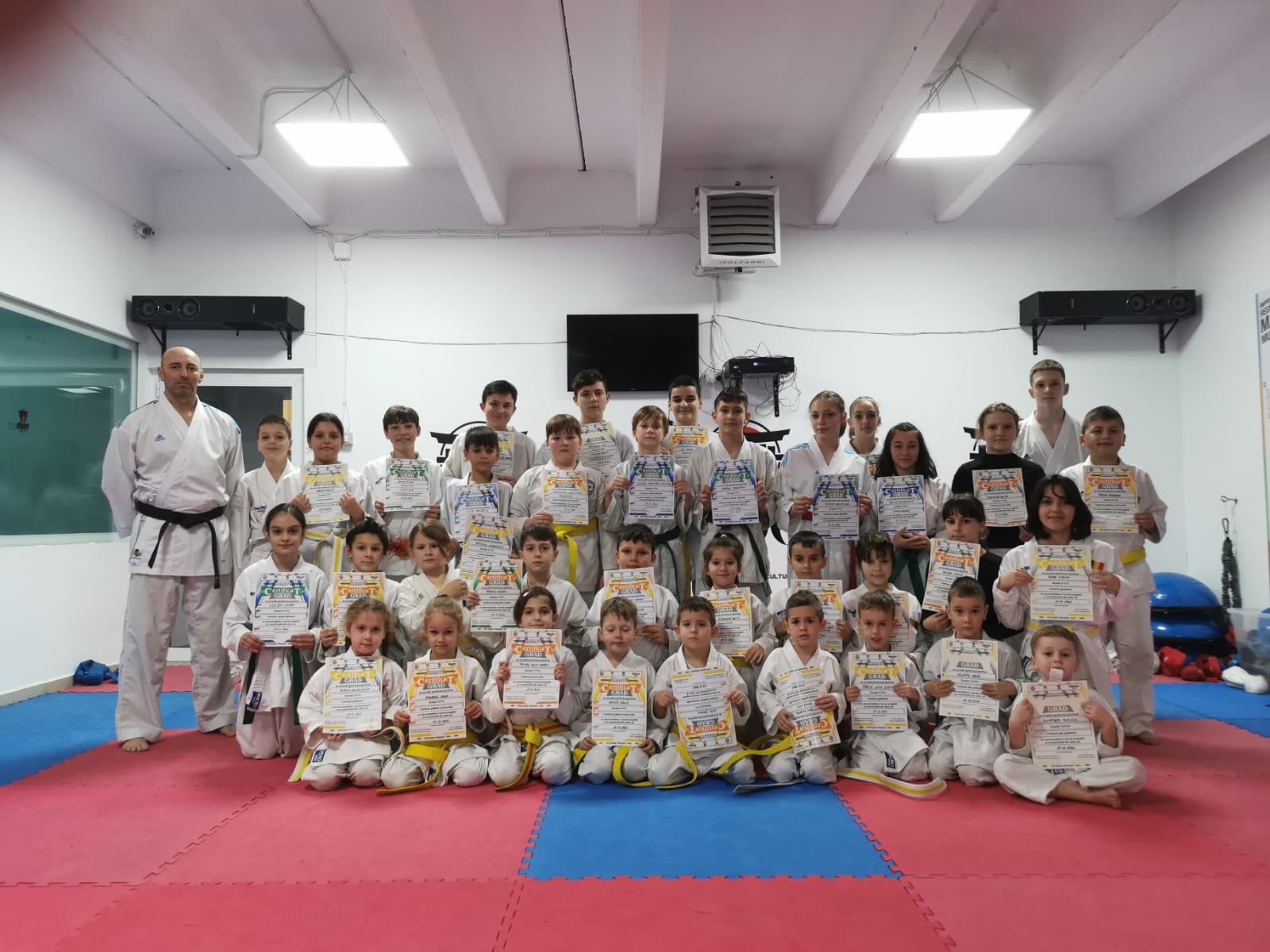 In 2022 / 22 de competitii bifate de karateka