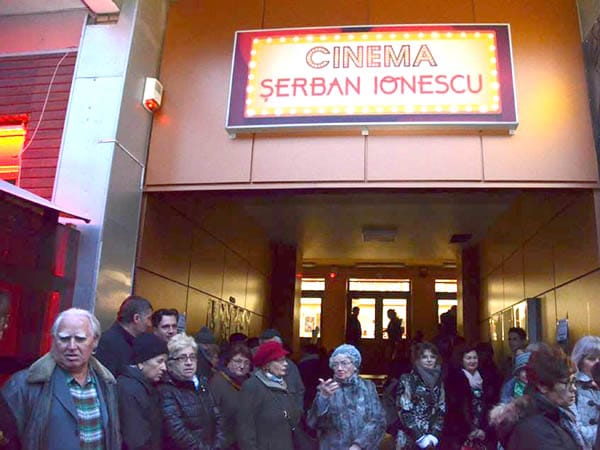 Dupa ce pandemia si restrictiile au paralizat practic si lumea filmului, / Incet, dar sigur, se reintra in normalitate si la Cinematograful „Serban Ionescu” din Petrosani