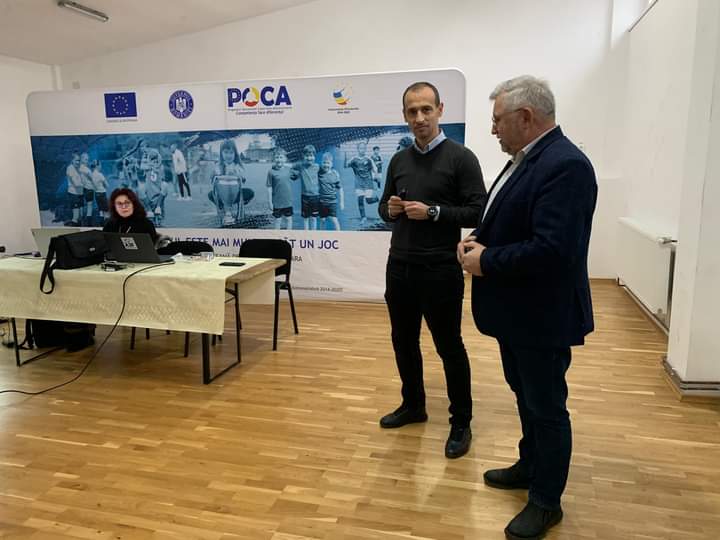 O alta comuna a imbratisat fotbalul