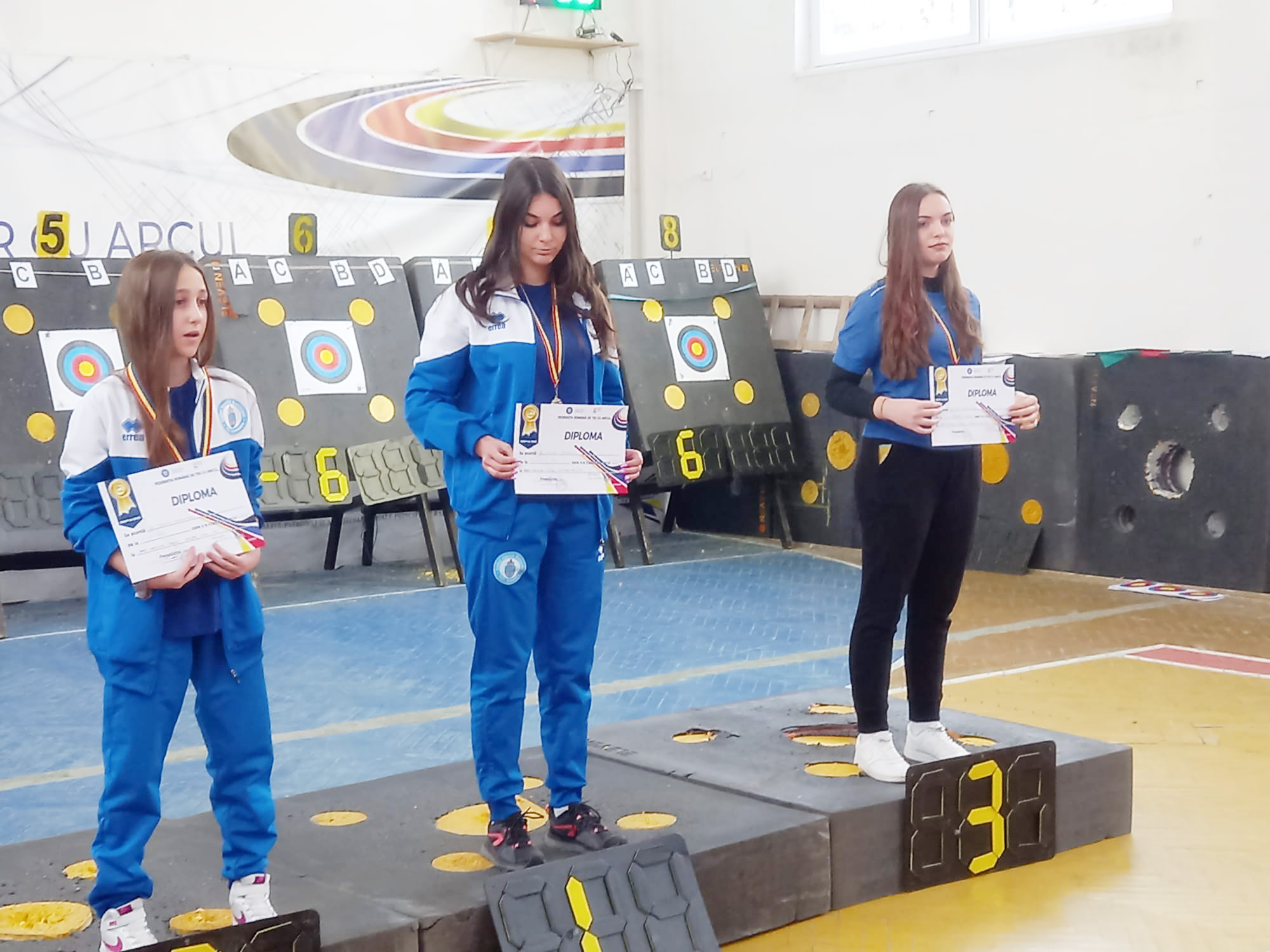 Tir cu arcul / Podium pentru hategani