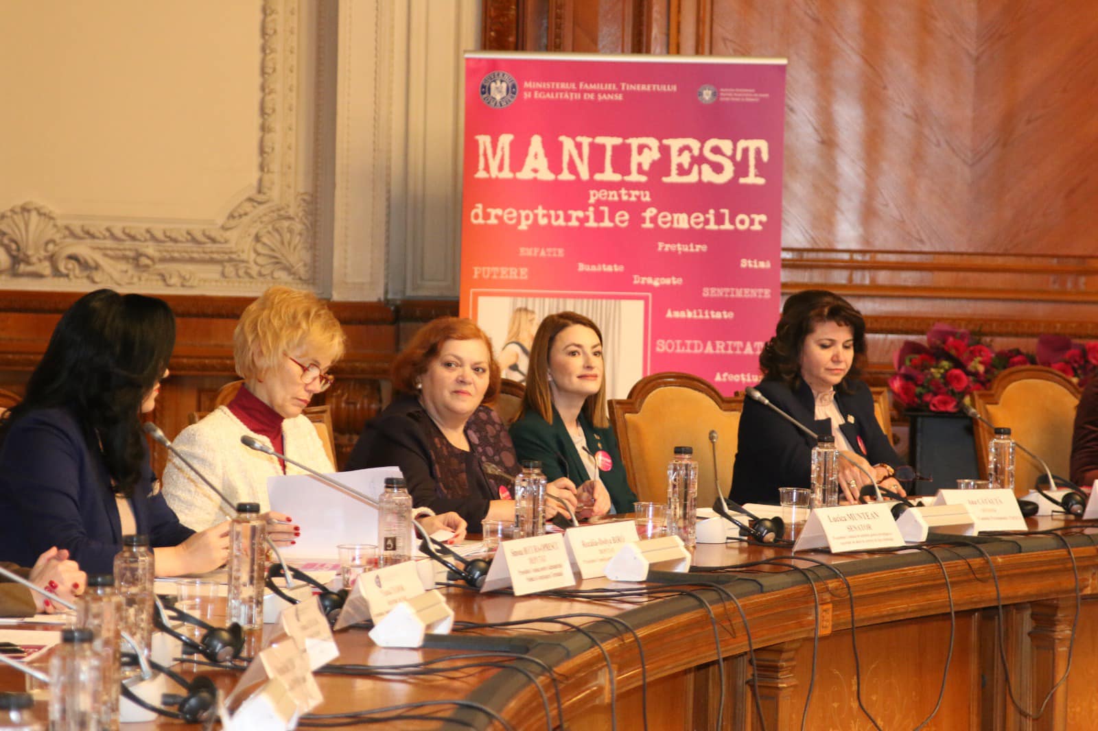 Senatorul Lucica Dina Muntean (PNL) a participat la „Manifestul pentru drepturile femeilor”