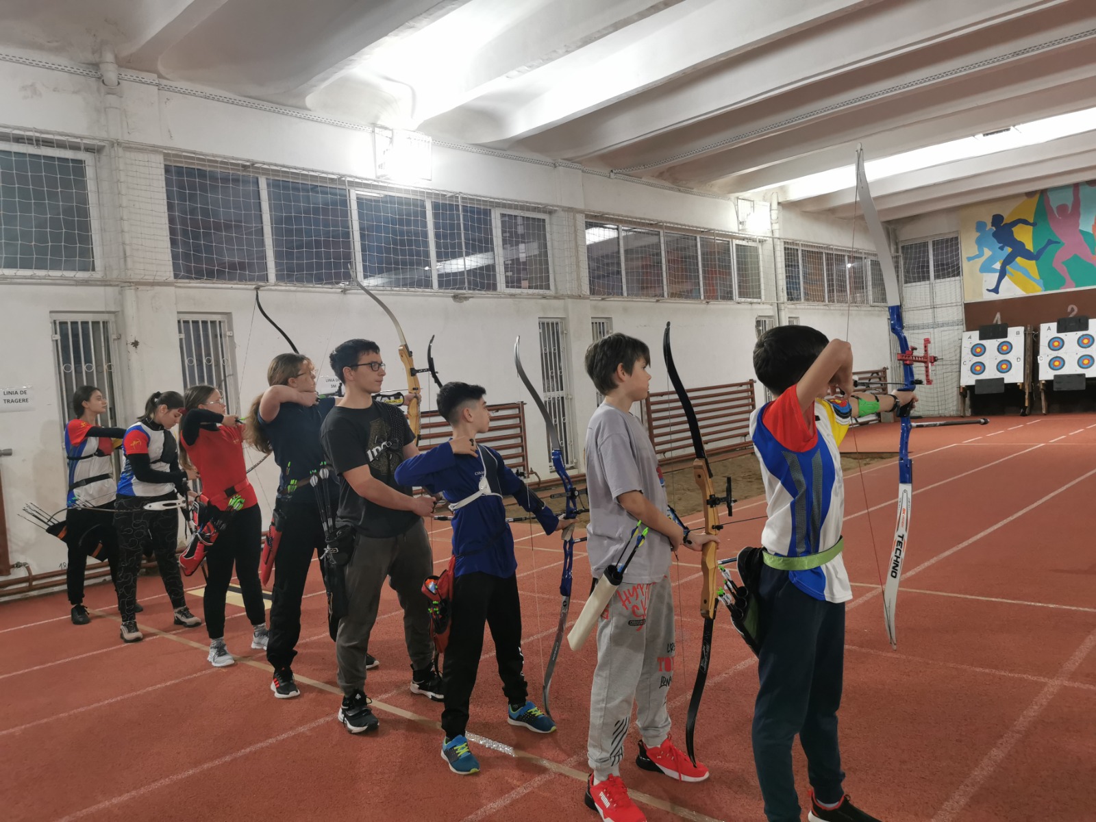 TIR CU ARCUL / Au nimerit aurul national