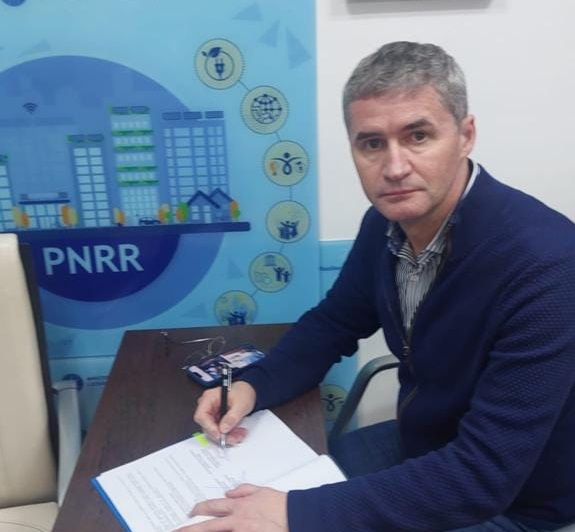 13 cu noroc pentru Petrosani! / Alte sapte proiecte europene prin PNRR, pe langa cele sase rezolvate pana acum, vor fi implementate in perioada imediat urmatoare!