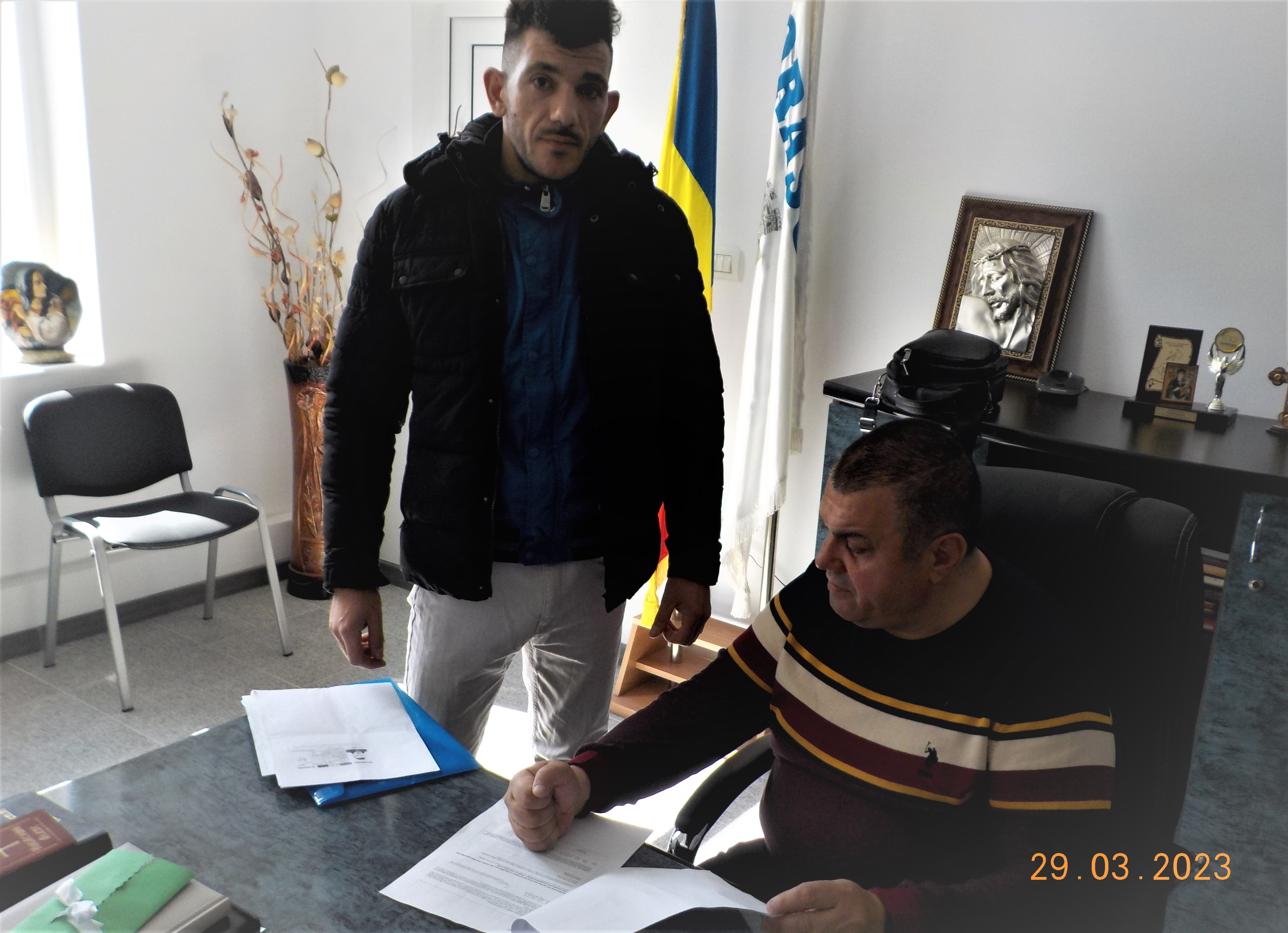 Uricani. Ajutor concret, cand se poate, si un sfat cand nu e o alta solutie