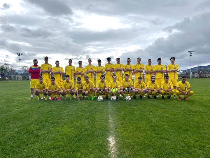 La juniori sub 19 ani, / Hateganii iau fata a doua echipe din Vale