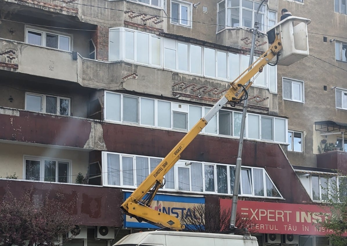 Petrosani. Primaria modernizeaza iluminatul stradal