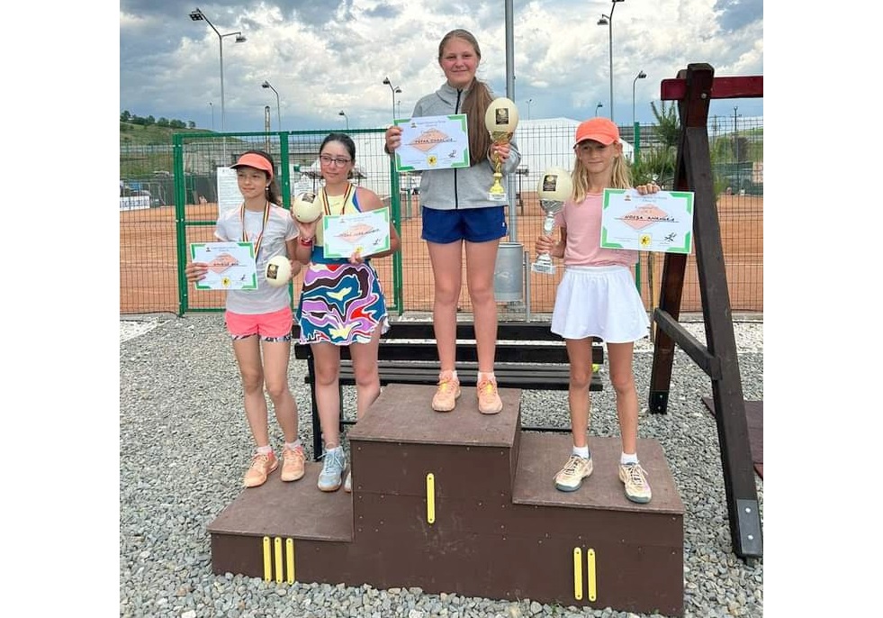 Medalie la tenis