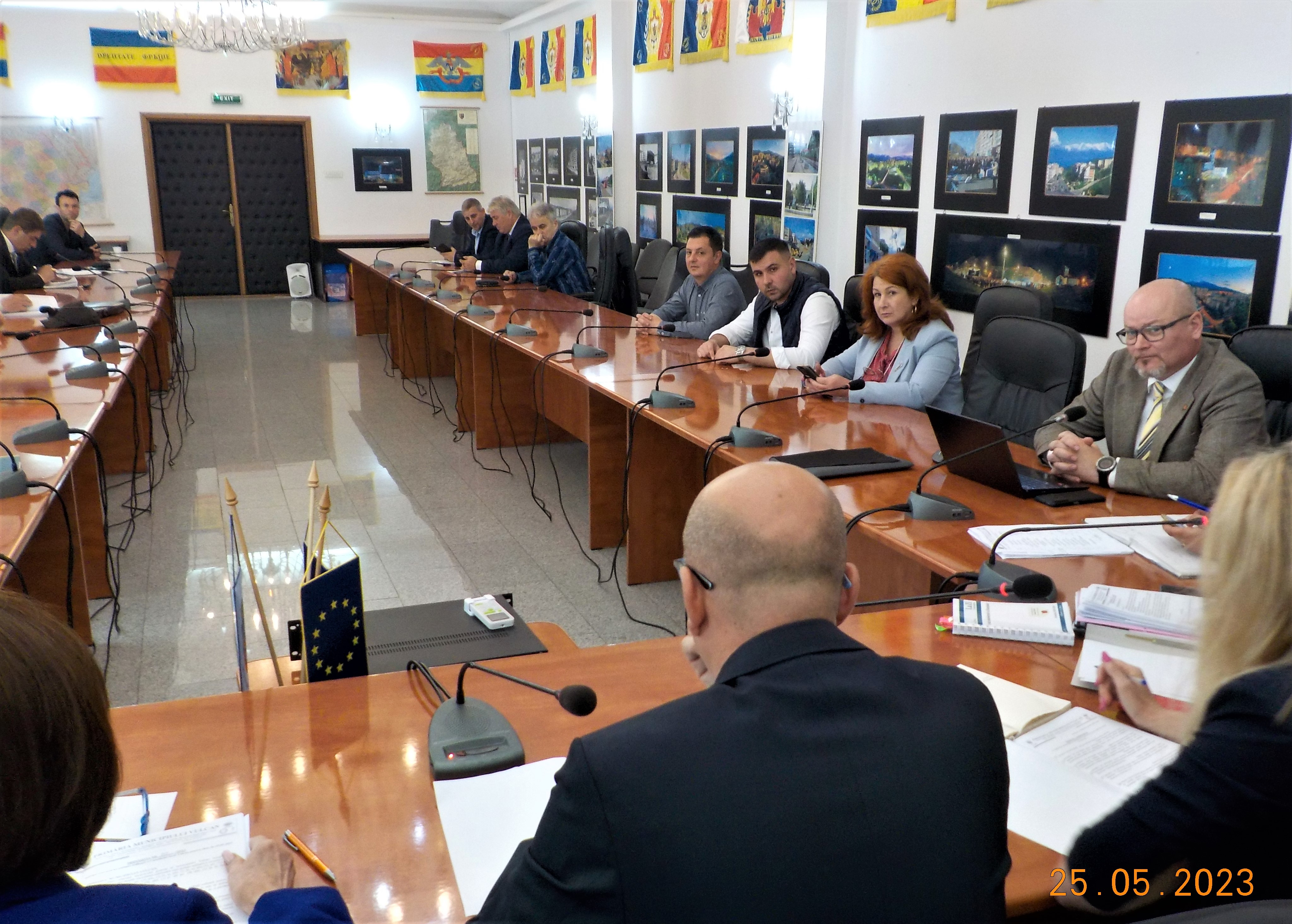 Vulcan. Intrebari si raspunsuri in legislativul local