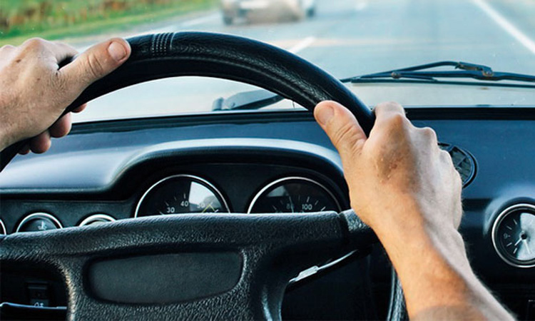 Fara permis, dar la volan si cu trasnai facute in trafic…