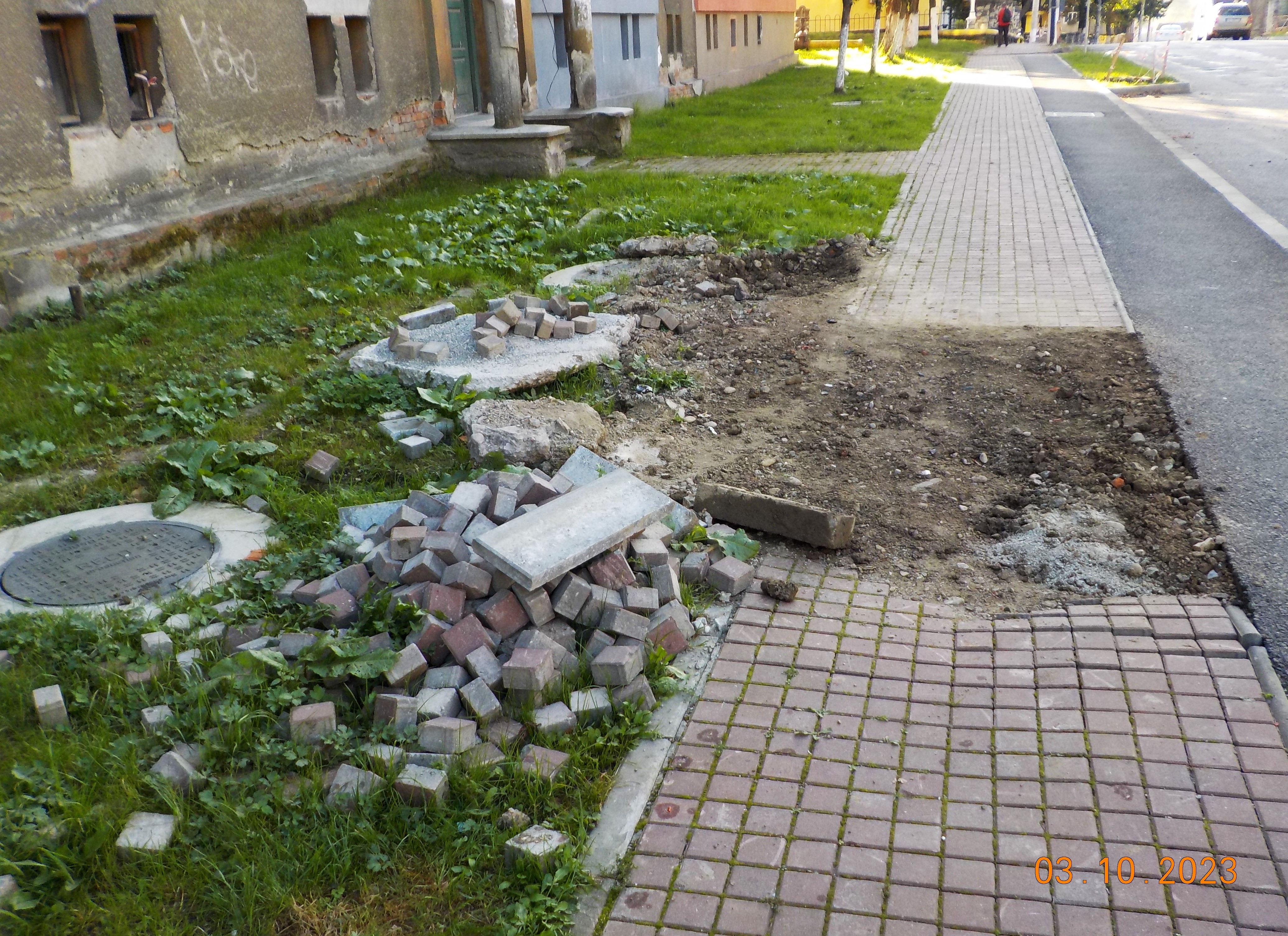 Vulcan. Ar trebui umblat si la bani