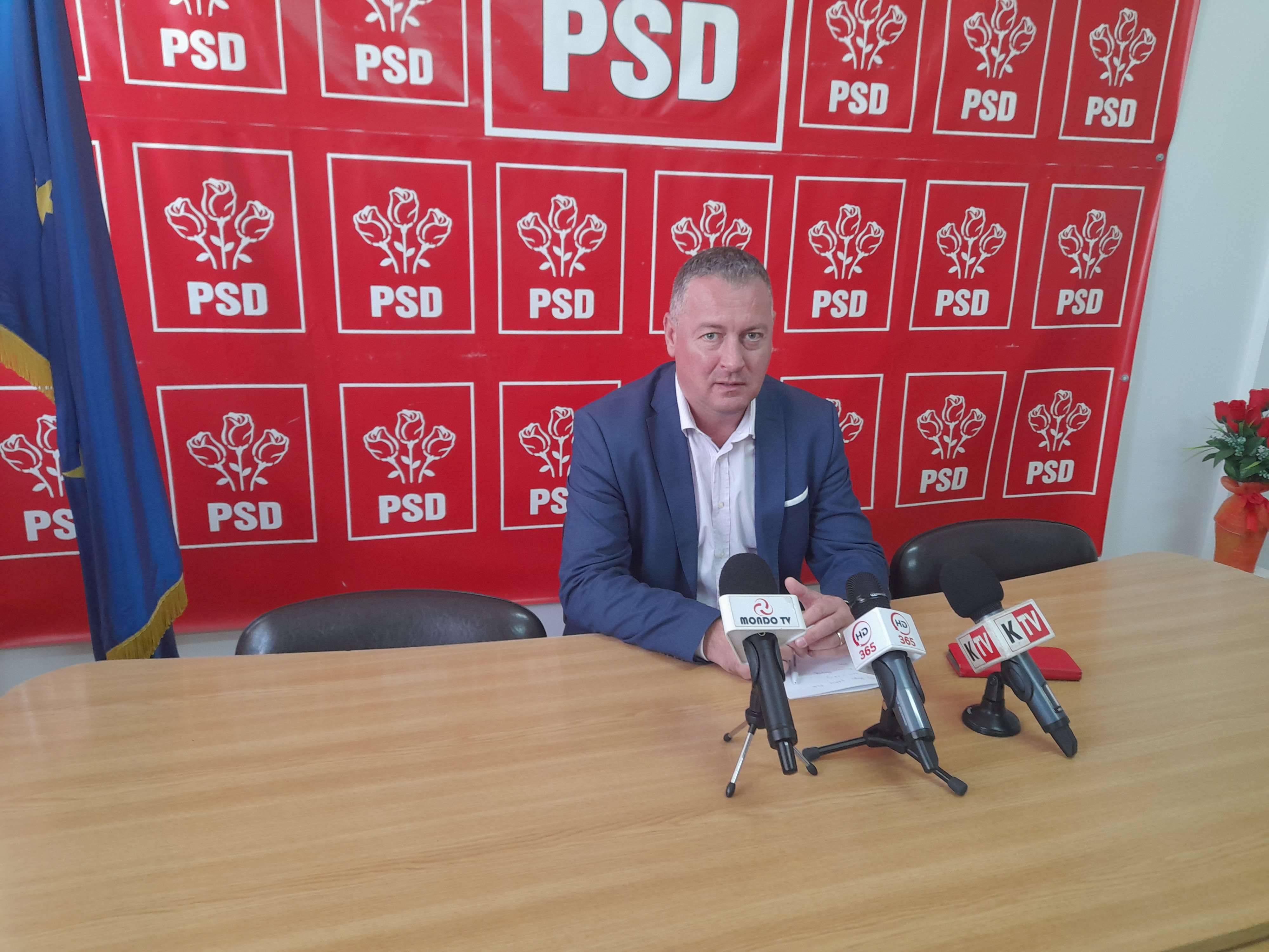 De la conferinta de presa a senatorului PSD Cristian Resmerita (II)