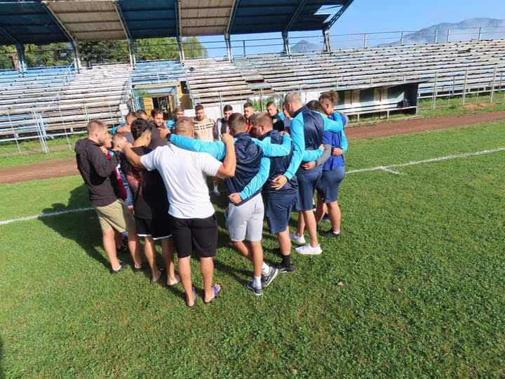 Rugby. Stiinta - in cadere libera