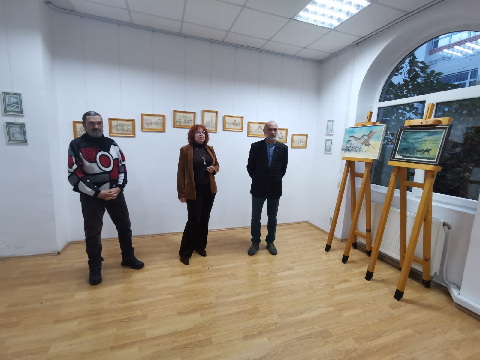 Povestea motivatiei intr-un mozaic de tehnici, vernisata la Petrosani