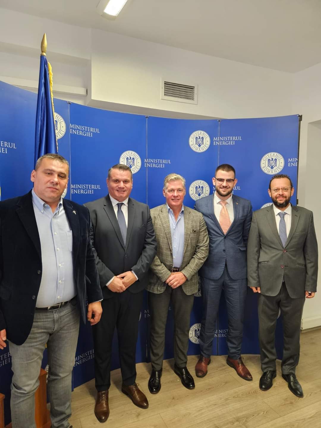 Dupa ce au rezolvat-o cu carbunele / Baietasii doldora de bani de la CEVJ se pregatesc sa o rezolve si cu biomasa