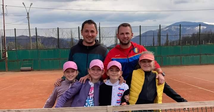 Tenis de camp. Cupa „CSS Petrosani”. Locuri fruntase pentru petroseneni