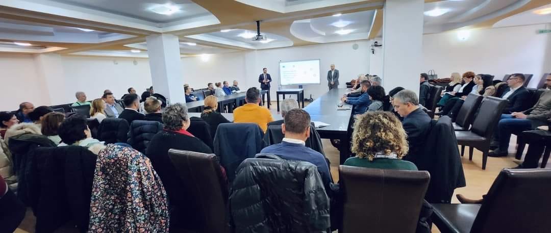 La Universitatea din Petrosani / ADR Vest dezbatere pe „Tranzitia Justa”