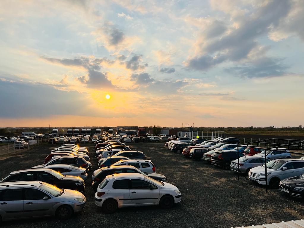 Parcarea Perfecta pentru Calatoria Ta: Alege Grand Parking, iar Masina Ta va ramane in Siguranta la doar 3 Minute de Aeroportul din Timisoara!
