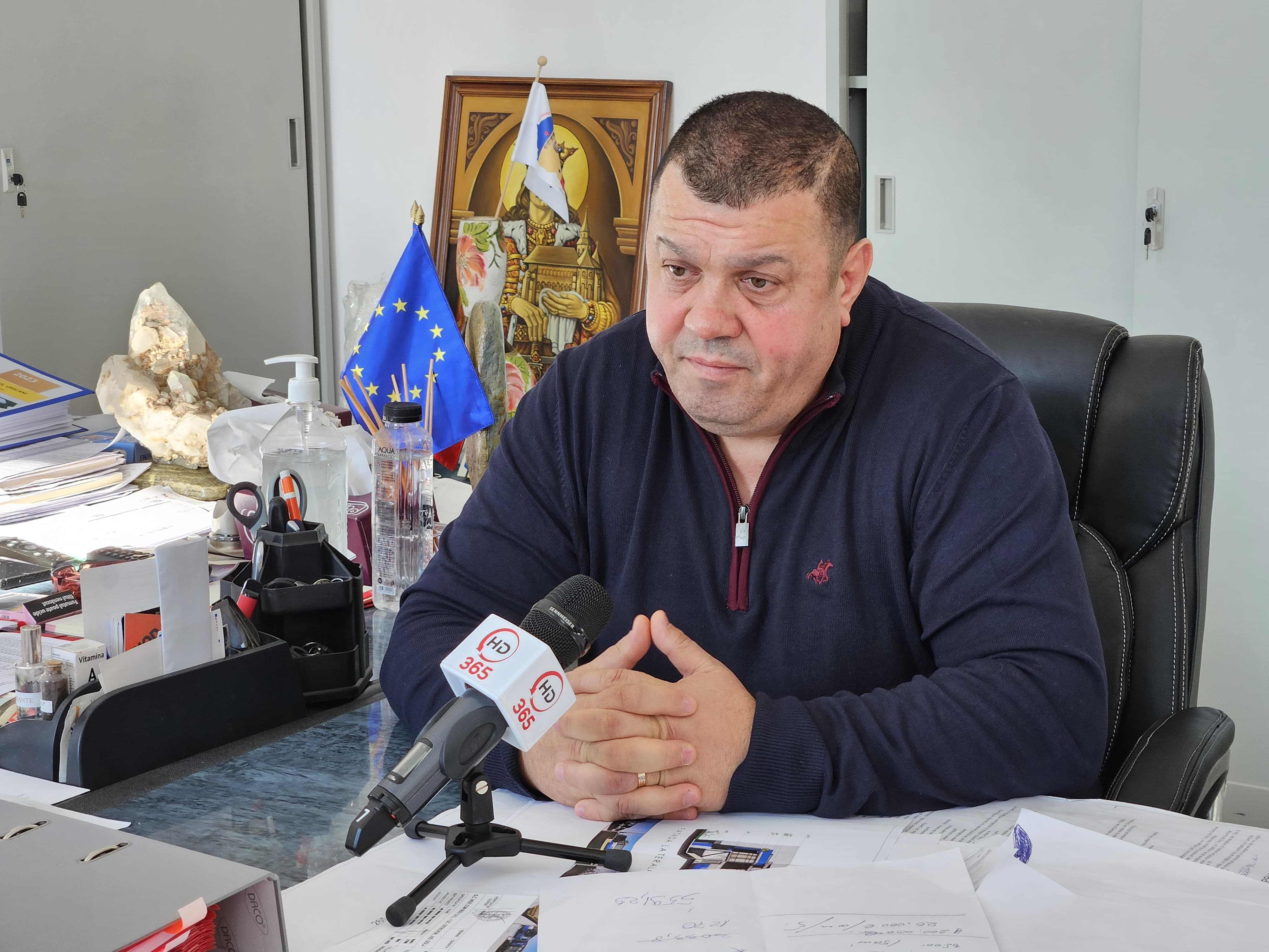 Primarul Buhaescu: „La Uricani aerul nu e poluat!”