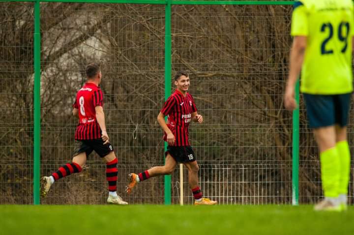 Fotbal amical. Inca o victorie pentru Minerul Lupeni