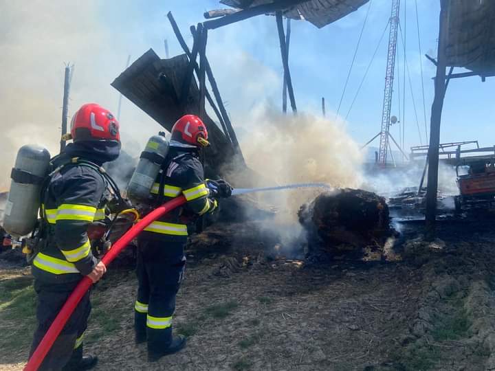 Pompierii hunedoreni. Peste 200 de interventii in 3 zile